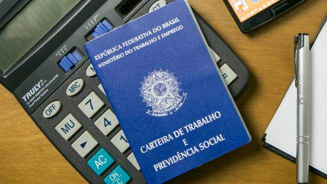 O que muda na aposentadoria dos profissionais da saúde com a Reforma da Previdência
